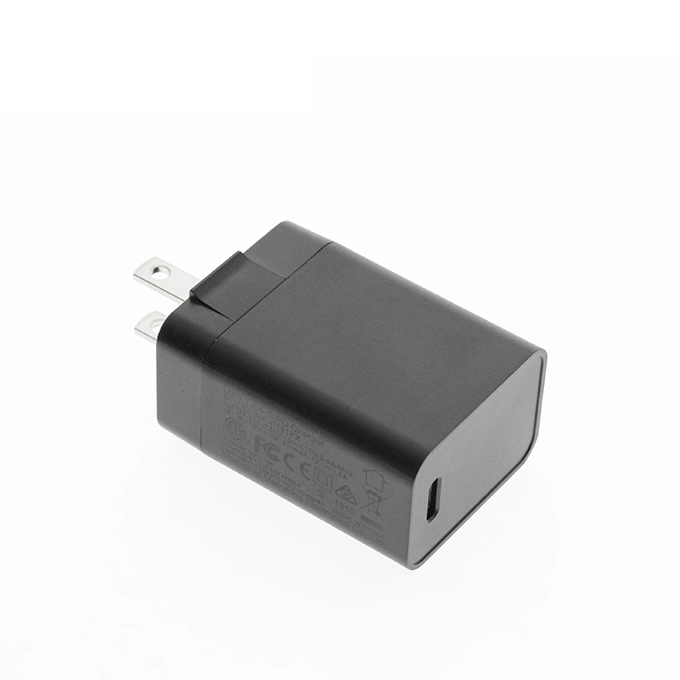 Us Pd 18W Charger Type-C Wall Charger Fast Charging Pd Charger Adapter AC DC Power Adapter with CE UL FCC